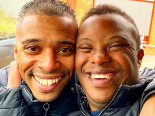 Hoe de broers Brahim en Bilal de wereld mooier maken met hun positieve vlogs