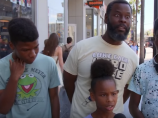 Kinderen vertellen hun vader het ergste wat ze ooit hebben gedaan