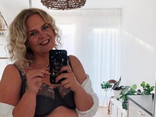 Dit is hoe de Utrechtse Robin vrouwen inspireert met haar Body Positivity-Instagram