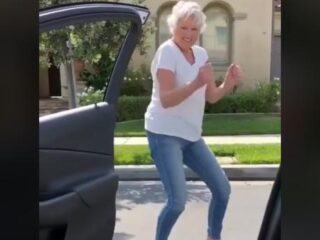 Oké, nog 1 x Drake's #InMyFeelingsChallenge, maar dan van deze oma