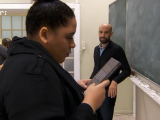 Dream School-leerlingen kwetsbaar door les van schrijver Abdelkader Benali