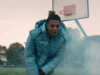 Ronnie Flex, Lil Kleine en Mr. Polska zetten alles in vuur en vlam in 'Volg Me'