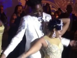 Bruidspaar 2 Chainz en wifey gaan helemaal los op trouwfeest