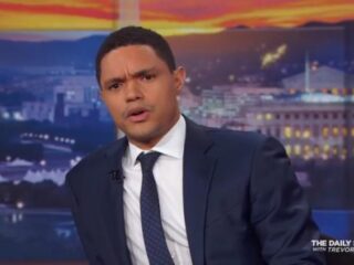 Franse ambassadeur boos op Trevor Noah vanwege s/o naar Afrikaanse spelers