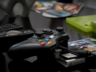 Verkoopadvertentie van zwangere vrouw die wraak neemt op vreemdgaande ex gaat viral