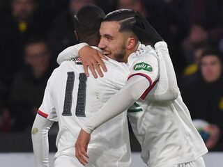 Wonderkind Rayan Cherki (16) steelt de show bij afwezigheid Memphis