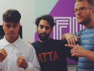 Achmed Akkabi in de studio en Nasrdin Dchar aan de telefoon over IEDER1