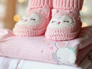 Genderneutrale kinderkleding: Hema stopt met aanduiding meisje/jongen