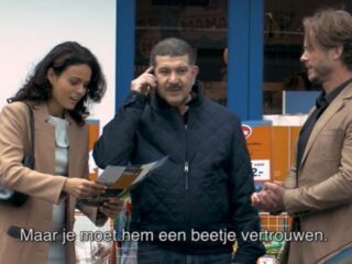 VIRAL: Onbekende man helpt 'vreemdganger' liegen tegen z'n vrouw