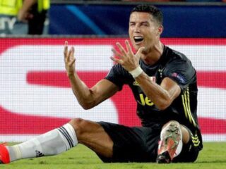 Ophef om rode kaart Ronaldo