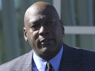 Michael Jordan opent gezondheidsklinieken voor onverzekerden