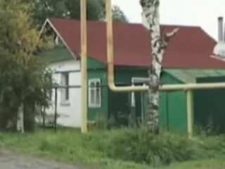 Moeder gaat weekje feesten en laat baby verhongeren