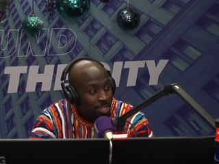 Amsterdamse Mikhael zamelt kleding in voor vluchtelingen: "Ik moest iets voor hen doen"