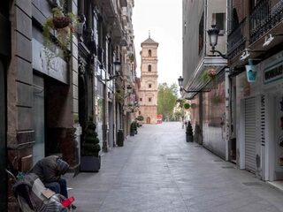 Yazi zit in lockdown in Spanje: "Je mag niet met z'n tweeën over straat"