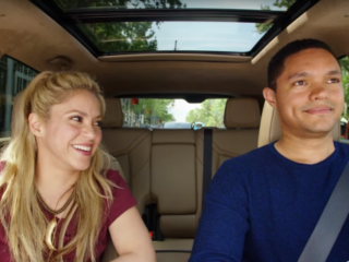Shakira en Trevor Noah rappen mee met Wu-Tang Clan bij Carpool Karaoke