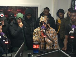 Vic9 neemt Qlas, Blacka, Willa Icey en Janaka mee voor sessie bij Youssef & Ouassima