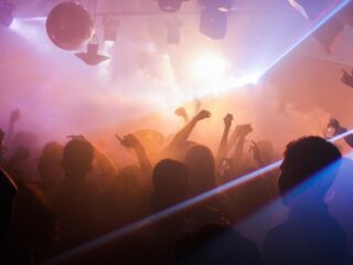 Mag je een examenfeestje geven? Rutte geeft antwoord!