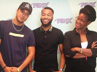 Jayh viert jubileum bij Morad & Shay met pikante quiz over seks, pranks en neppe artiesten