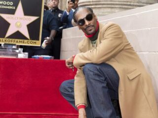 Snoop Dogg ontvangt ster op Hollywood Walk of Fame en bedankt zichzelf