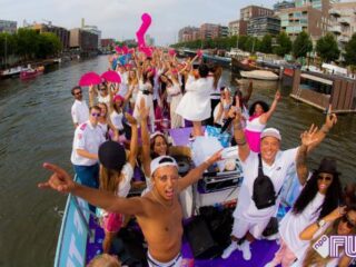 FunX vaart weer mee met de Canal Parade tijdens de Pride Amsterdam 2019!