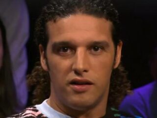 Geëmotioneerde Ali B vertelt over de moeilijke periode aan zijn vaders sterfbed