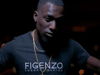 Frenna samen met Jonna Fraser en Emms de diXte