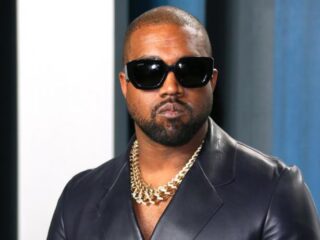 Kanye West kondigt aan dat zijn nieuwe album 'DONDA' vrijdag uitkomt