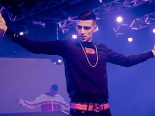 Boef speelt voor Kerstman; dropt EP voor wachtende fans