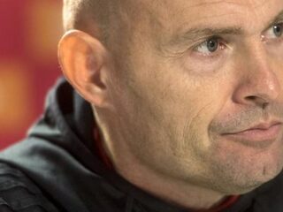 Ajax stelt trainers Keizer, Spijkerman en Bergkamp op non-actief