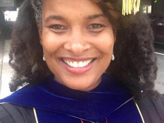 Vrouw die Marijuana Pepsi heet, is nu dr. Marijuana ondanks pesterijen over naam