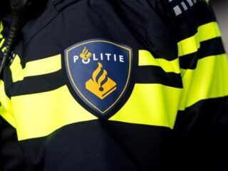 Twaalfjarige jongen bedreigt spelers bij Schiedamse voetbalclub: moest ‘sorry baas’ zeggen