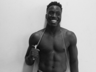 In De Gym Met...Ta Joela: "Vrouwen moeten ophouden over mijn billen"