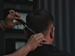 Kappers willen zo snel mogelijk weer aan het werk