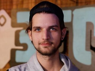 Slachtoffer Kaj van der Ree vertelt over misbruik: 'Ik heb seks met hem gehad'