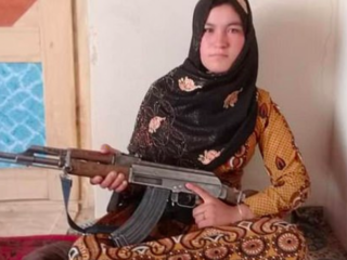 Afghaanse tiener schiet Talibanstrijders dood die haar ouders vermoordden