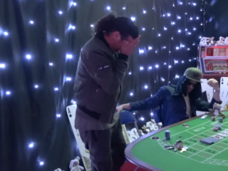 VIDEO: StukTV zet huis van Ali B op stelten