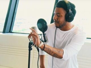 James Watss maakt 'Slow Wind' nóg een beetje sexyer