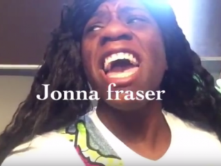 Jonna Fraser reageert op imitatie van vlogger Ta Joela "Je bent echt grappig, maar..."