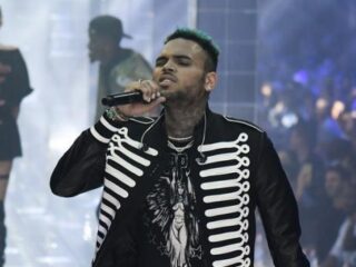 Chris Brown opgepakt in Parijs op verdenking van verkrachting