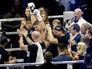 Rico Verhoeven reageert woest op Hesdy Gerges tijdens persconferentie