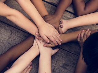 Krijtjesmerk lanceert lijn met 40 verschillende huidskleuren