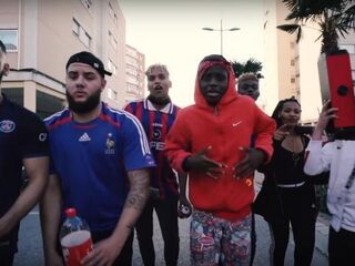 Afrojuice 195 gaat keihard met Spaanstalige Afrotrap over voetballers