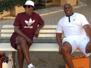 Samuel L. Jackson en Magic Johnson overladen met haatreacties als ze worden aangezien voor immigranten