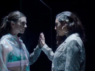 'Hij Is Van Mij' van Kriss Kross Amsterdam, Tabitha, Maan en Bizzey trending op YouTube