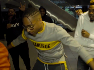 Jandino en Broederliefde doen gekke dance battle!