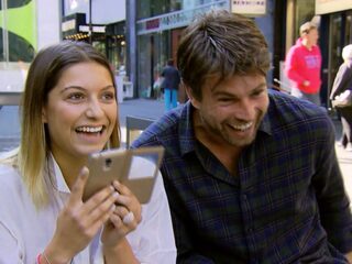 VIDEO: Prankcall met 'verliefde' collega