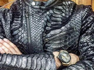 Nezir en Racho leveren mode voor allerrijksten per privéjet of helikopter