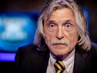 1,7 miljoen mensen zien Johan Derksen geen excuses maken voor Akwasi-grap