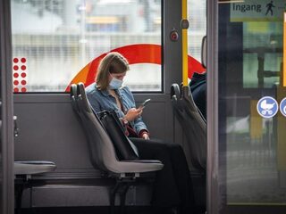 'Veel klachten over mondkapjesplicht in ov'