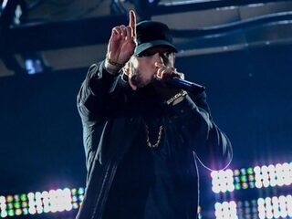Eminem verrast zorgmedewerkers met 'Mom's Spaghetti'